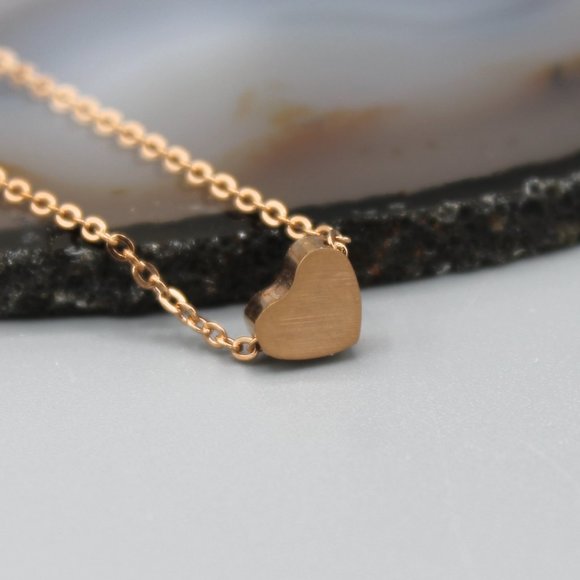 Jewelry - Jewelry necklace rose gold tone heart love romantic gift dainty minimalist new